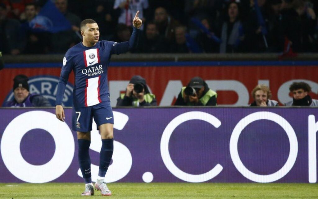 Kylian Mbappé es el nuevo máximo goleador del PSG en la Ligue 1