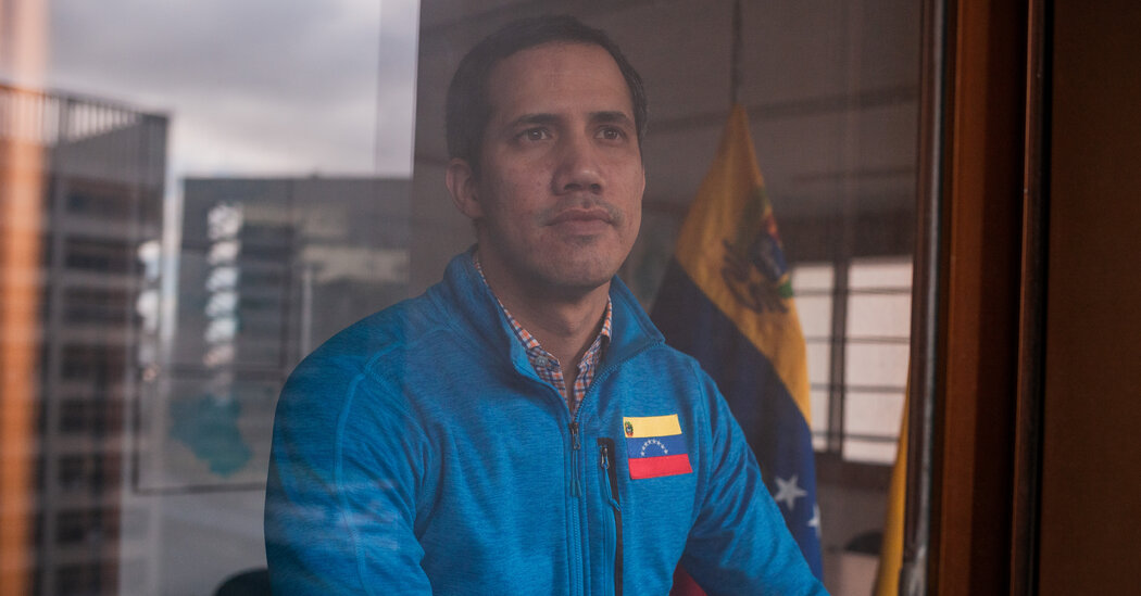 Líder opositor dice que salió de Venezuela tras ser amenazado