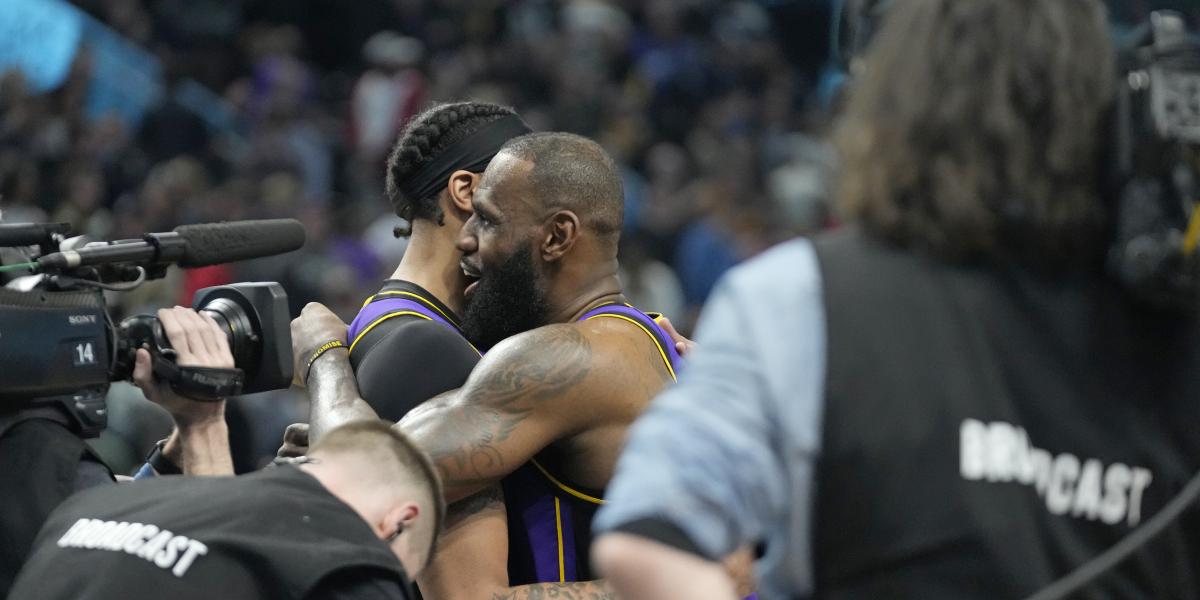 Los Lakers se plantean sentar a LeBron y AD contra los Clippers