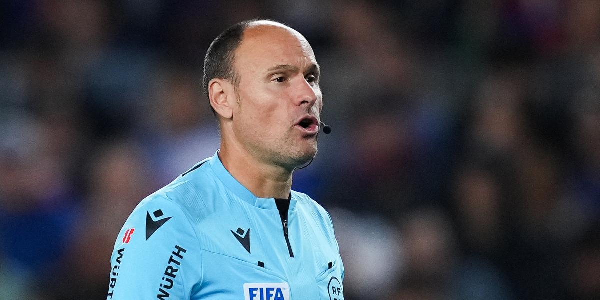 Mateu Lahoz, en Europa League