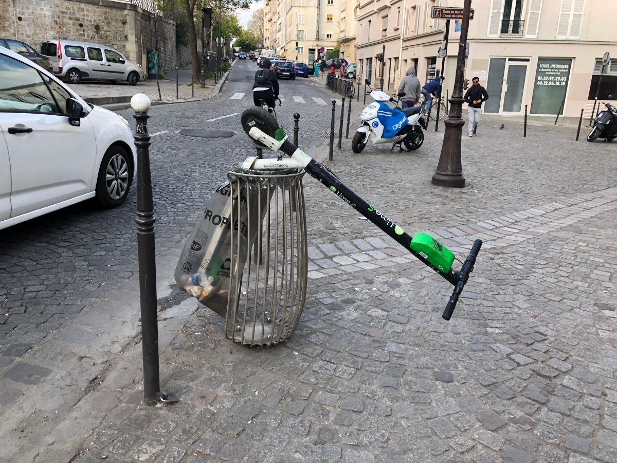 París vota abrumadoramente para prohibir los e-scooters compartidos