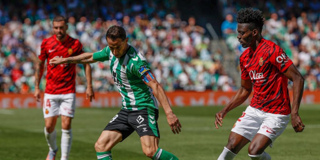 Pellegrini cuenta con Canales y Guardado ante el Cádiz