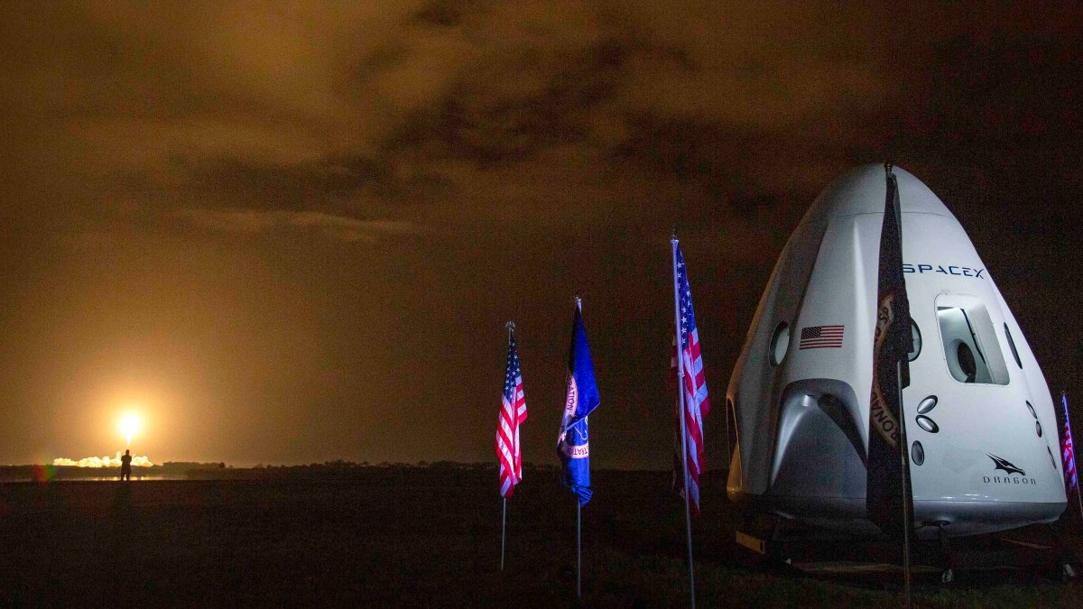 SpaceX intentará el domingo el lanzamiento del cohete Falcon 9 Heavy