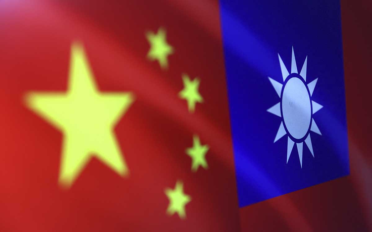 Taiwán detecta un avión de combate y tres barcos de guerra chinos en su territorio