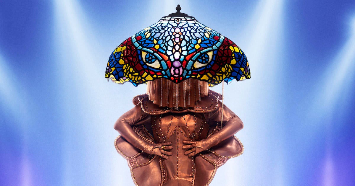 ‘The Masked Singer’ desenmascara a Lamp como una amada estrella de comedia de situación de los 90