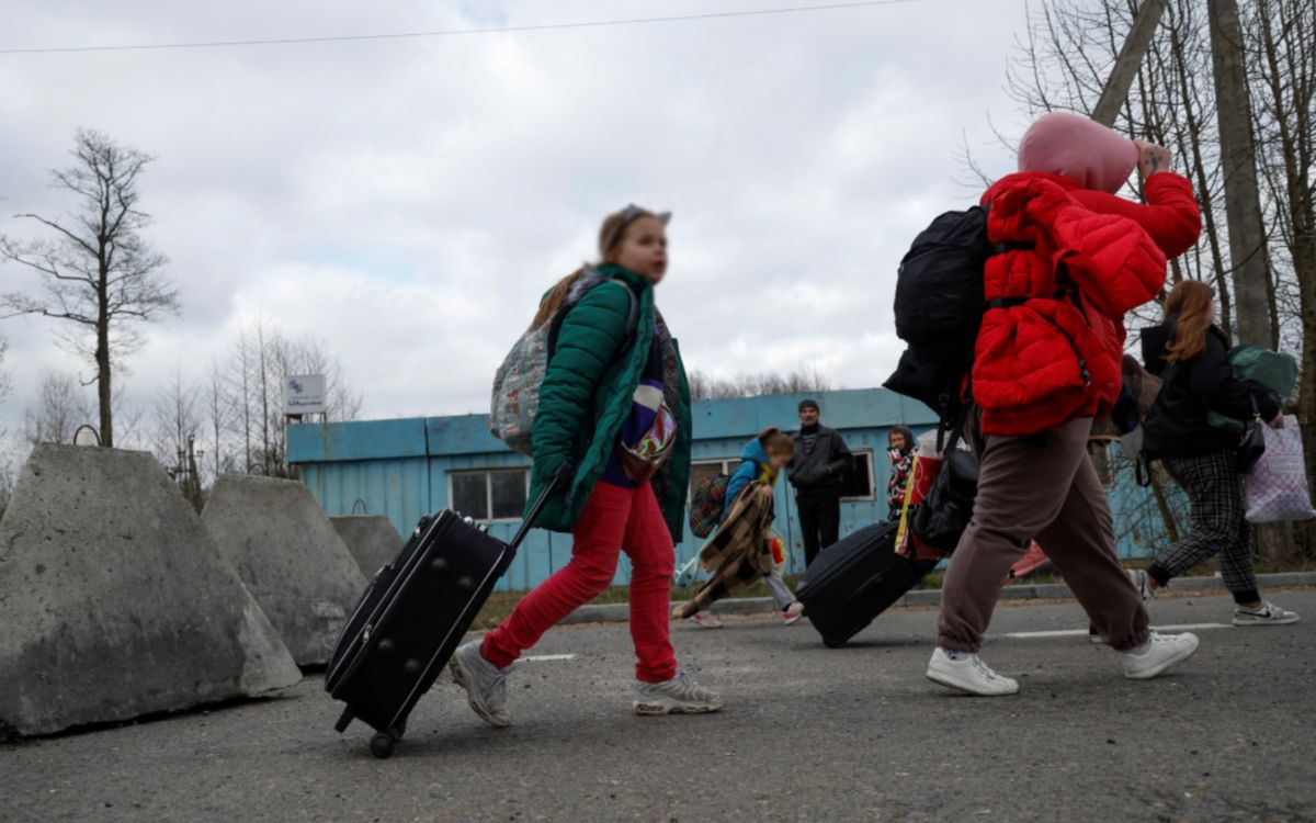 Ucrania acusa a Rusia de retener ilegalmente a más de 4 mil huérfanos en zonas bajo su control