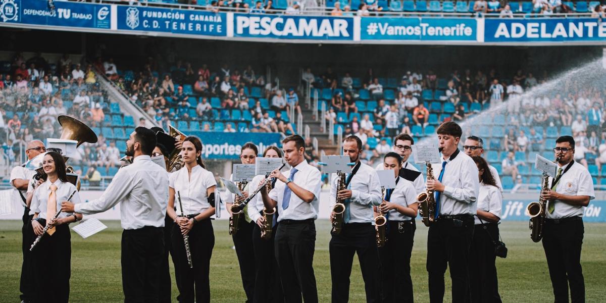 Vídeo: CD Tenerife busca director de orquesta con pulso, acento y compás