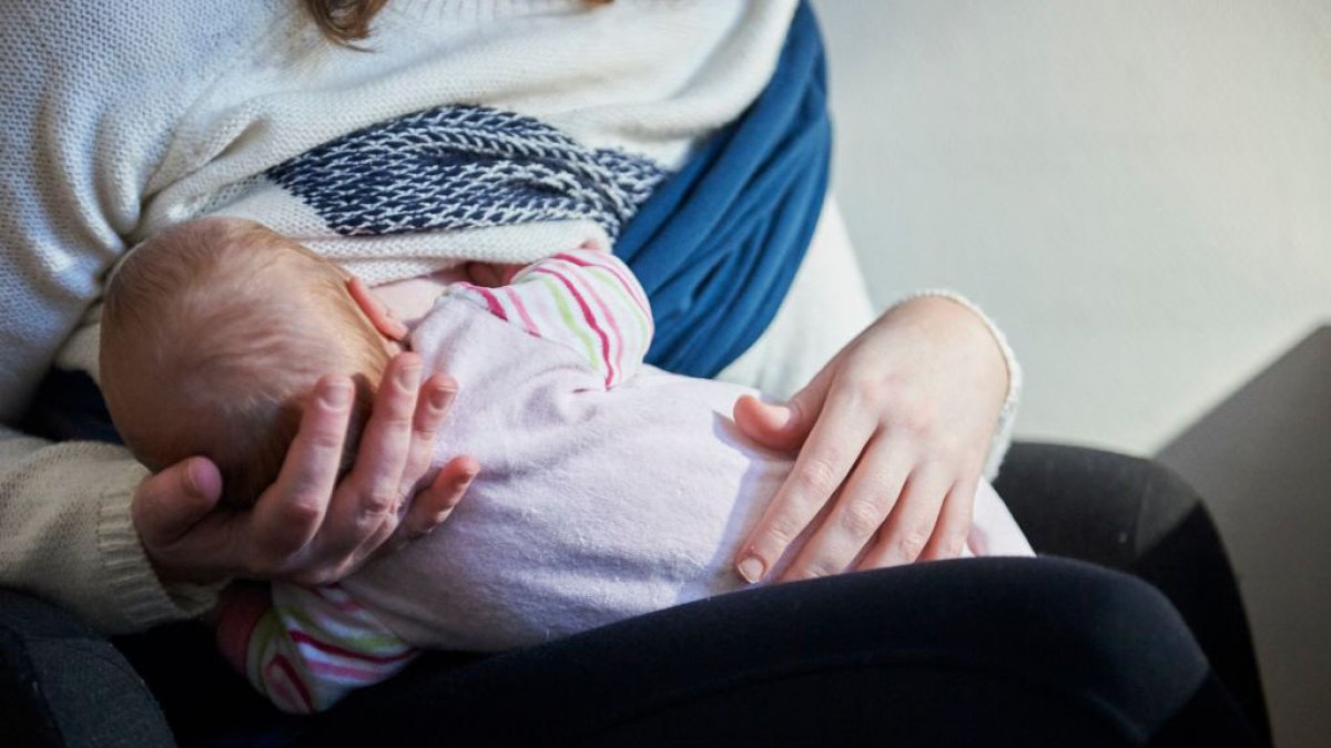 entra en vigor ley que amplía protecciones a madres lactantes que trabajan