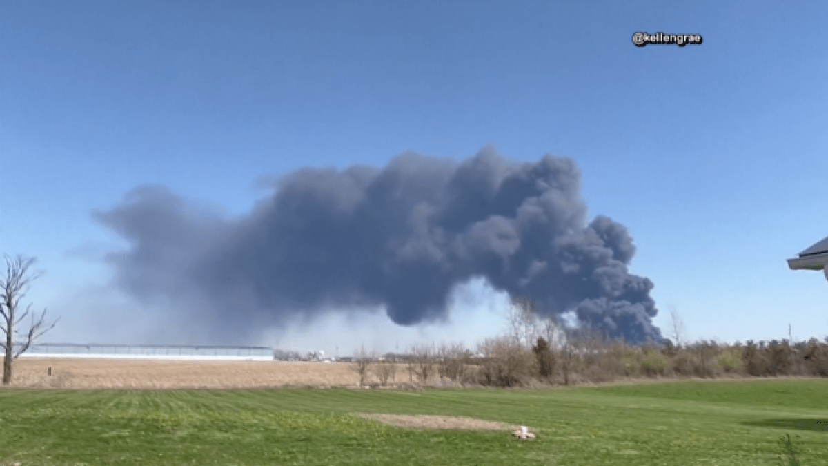 ordenan evacuaciones por incendio en Indiana