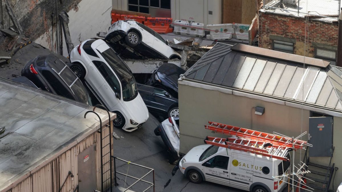 tras derrumbe, ordenan cierre de cuatro estacionamientos