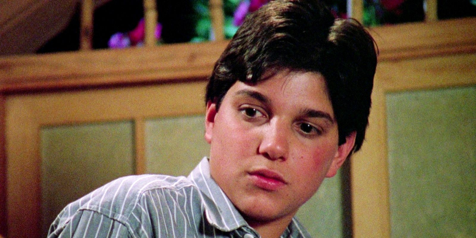 Ralph Macchio as Daniel LaRusso in The Karate Kid 3 looking down