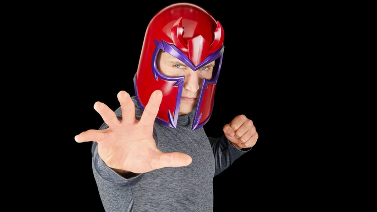 La réplica del casco Magneto de Marvel Legends X-Men ’97 ya está disponible