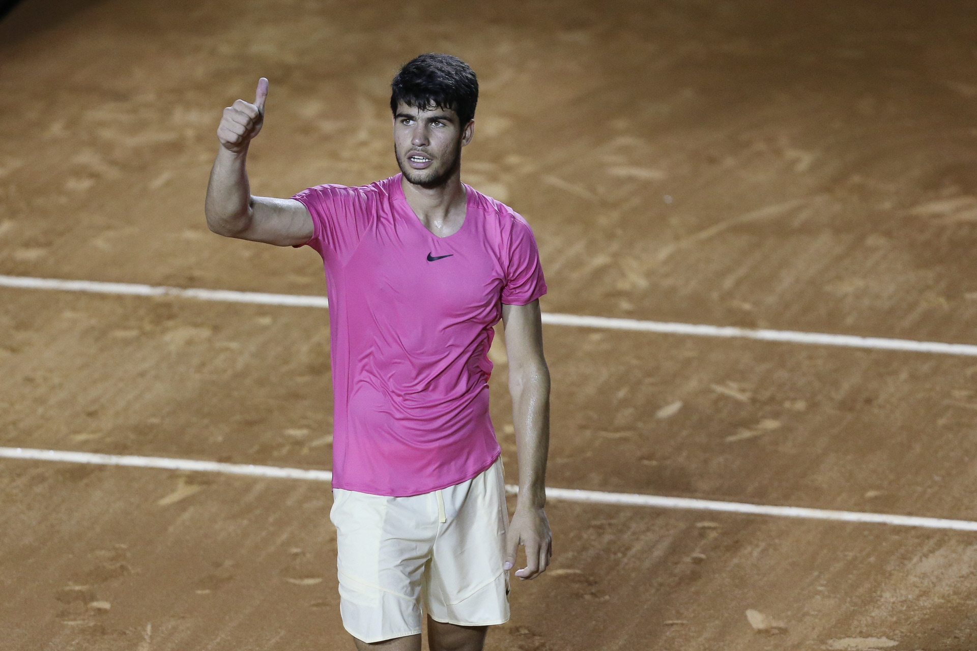 Carlos Alcaraz, durante un partido de tenis / Gtres