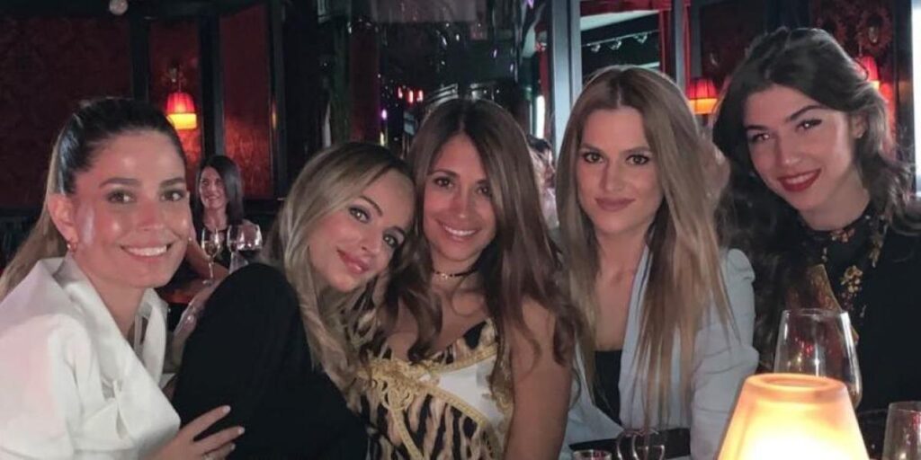 Antonela Roccuzzo hace partícipes a las 'Wags' del Barça de su nuevo proyecto