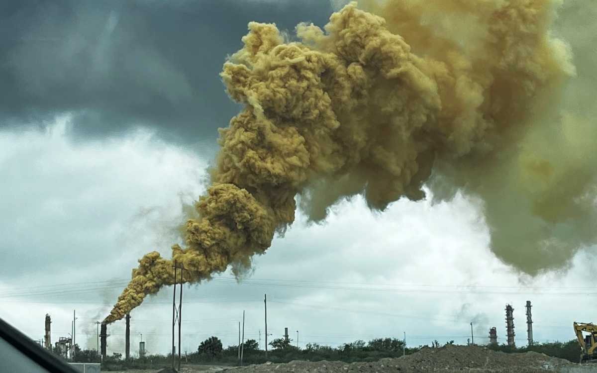 Aumenta 95% contaminación producida por Pemex: Reforma