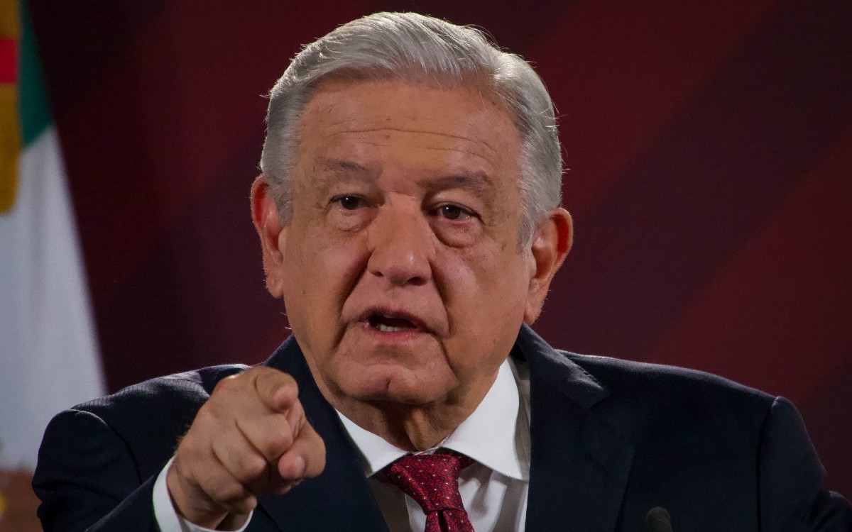 Congreso de Perú debatirá una moción de rechazo a López Obrador
