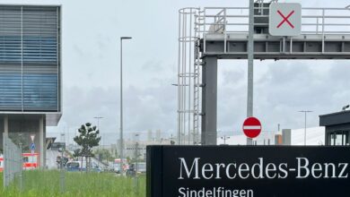 Dos muertos por tiroteo en planta de Mercedes-Benz alemana