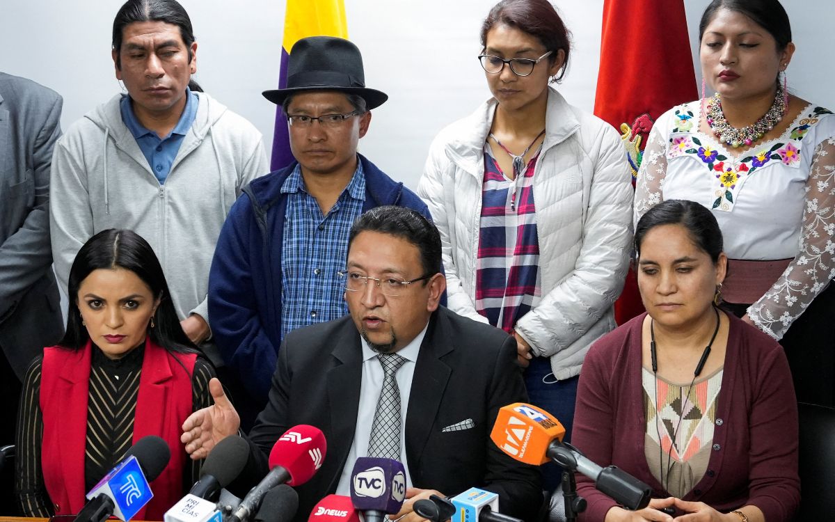 Ecuador: Exigen a la Corte dictamen urgente sobre ‘muerte cruzada’