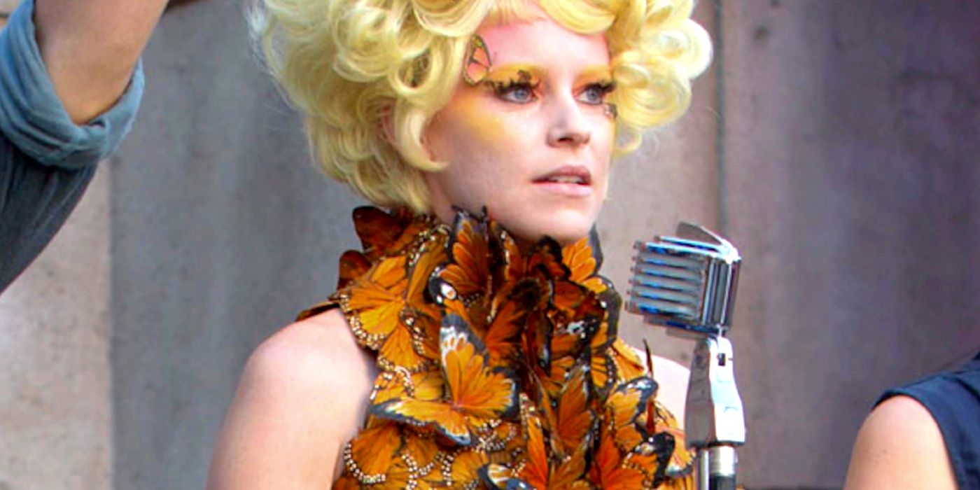 Effie Trinket de Los juegos del hambre obtiene una recreación impresionante en un disfraz de mariposa
