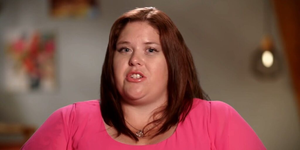 Ella Johnson from 90 Day Fiancé: Before the 90 Days season 5 in a pink top talking