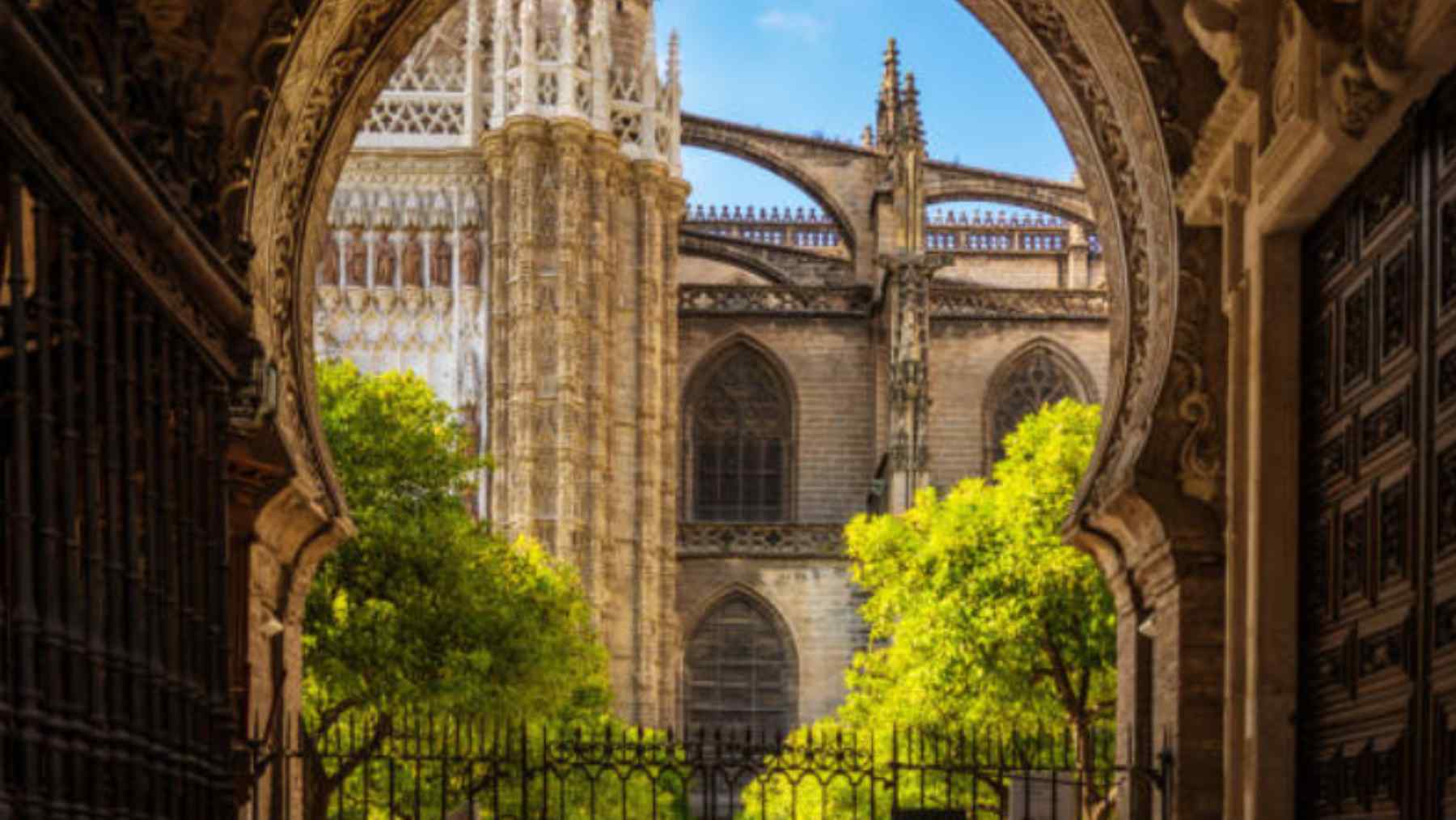Es una de las catedrales más grandes del mundo y está en España: para alucinar