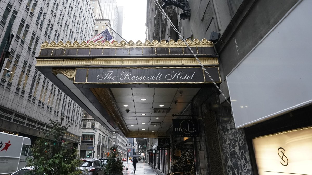Hotel Roosevelt en Nueva York será refugio para migrantes