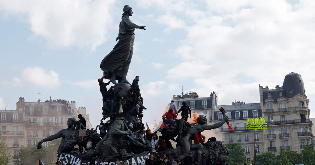 La ira por la ley de pensiones alimenta las protestas del Primero de Mayo en Francia