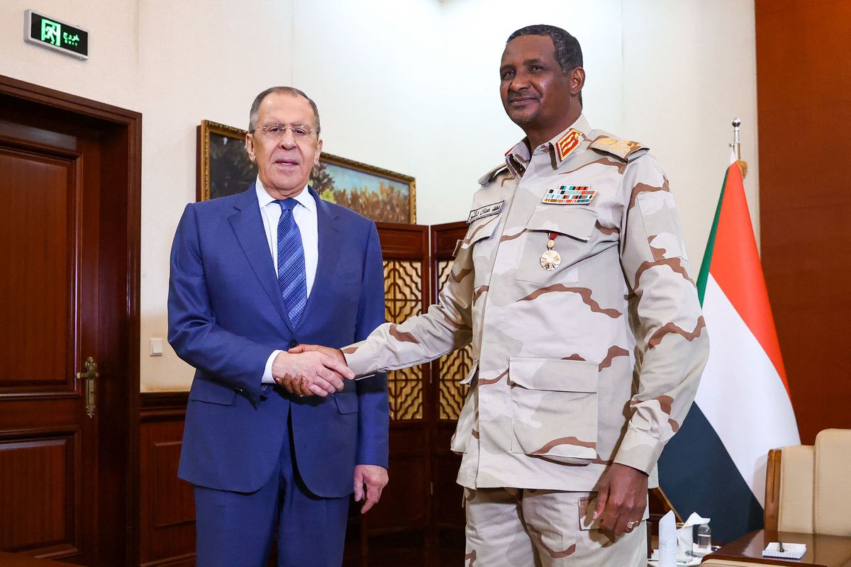 La sombra de Rusia en el avispero de Sudán