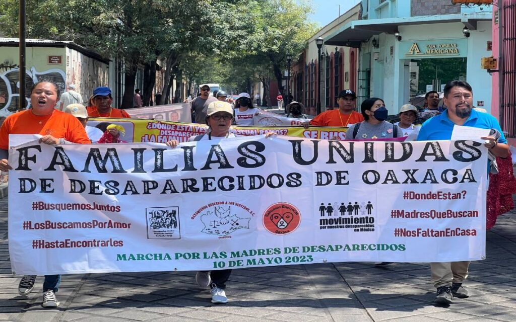 Madres oaxaqueñas exigen aparición de más de 5 mil de sus hijas e hijos