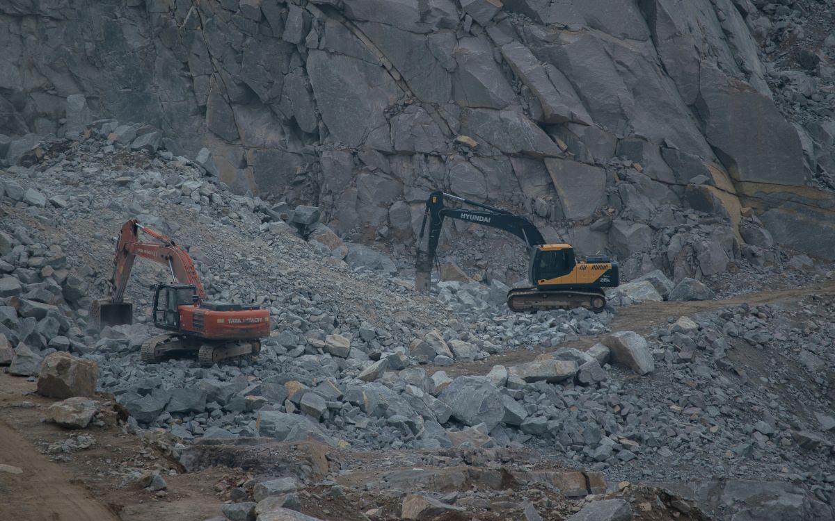 Recuperan los cuerpos de 27 trabajadores fallecidos en mina de Perú