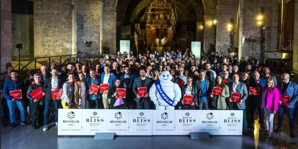 Royal Bliss entrega distintivos de la Guía Michelin a 140 restaurantes catalanes
