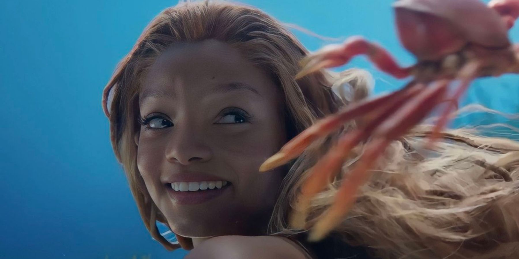 Sebastian de acción en vivo obtiene el mejor escaparate hasta el momento en el clip de La Sirenita Bajo el Mar
