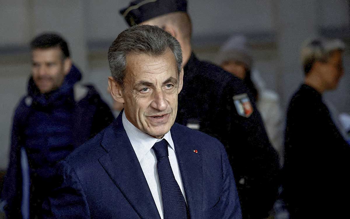 Tribunal francés confirma sentencia de cárcel a Sarkozy por corrupción