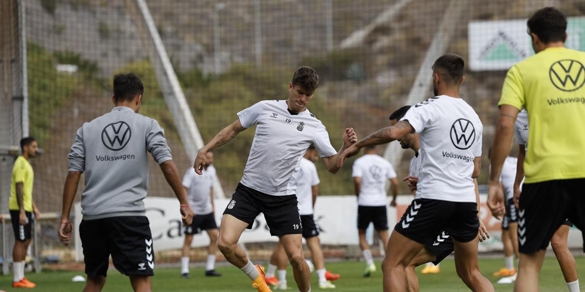 UD Las Palmas, a machamartillo para el Villareal B