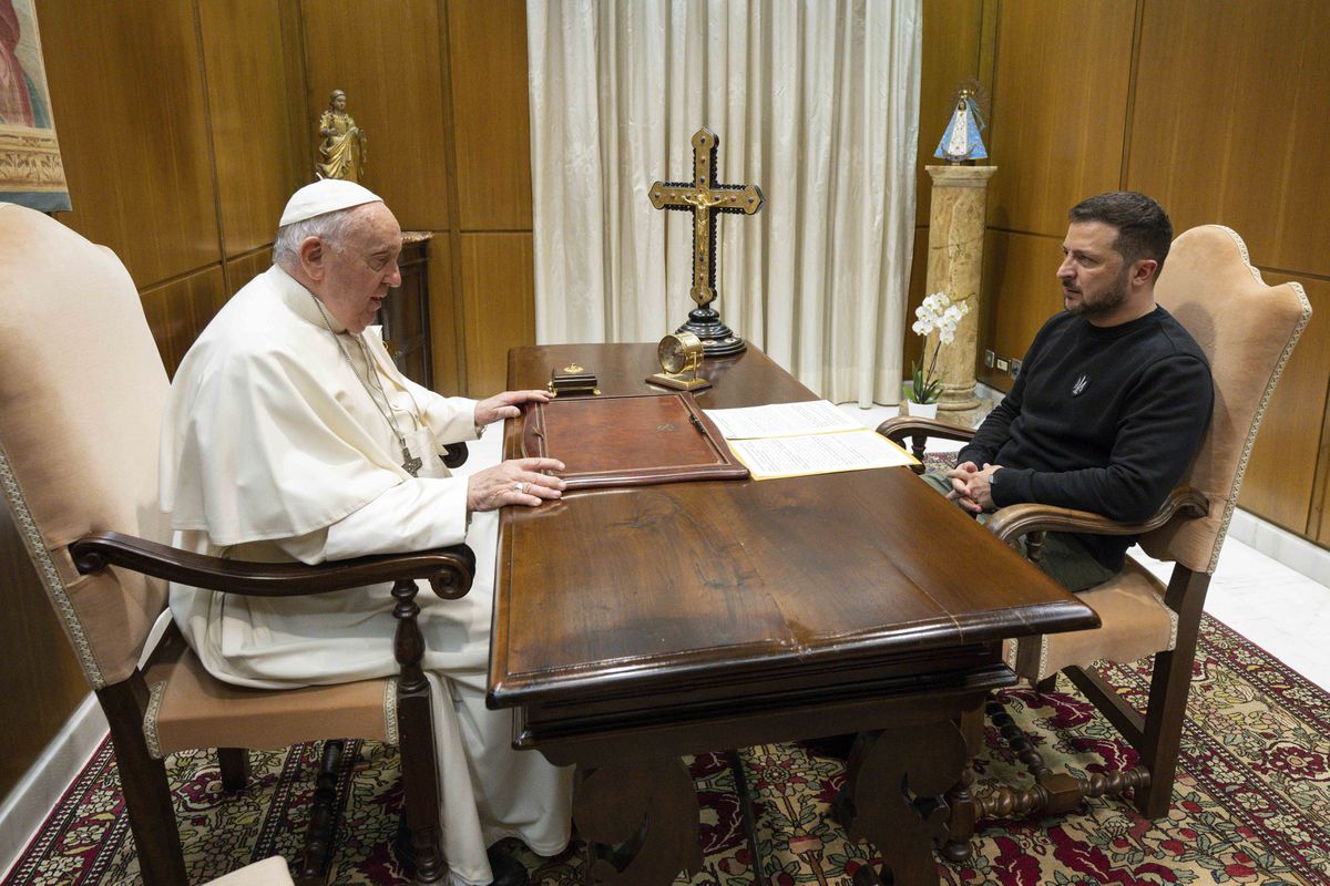 Zelenski, al Papa: “No puede haber igualdad entre víctima y agresor”