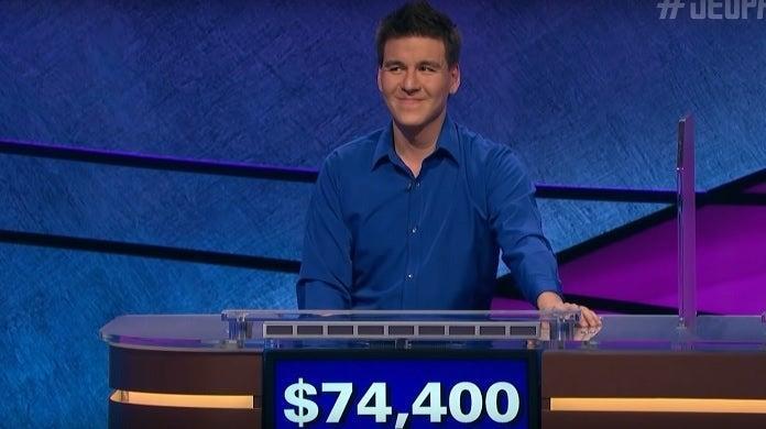 ‘¡Peligro!’  La estrella James Holzhauer trolea con pericia a Ken Jennings en ‘Jeopardy!  Torneo de Maestros