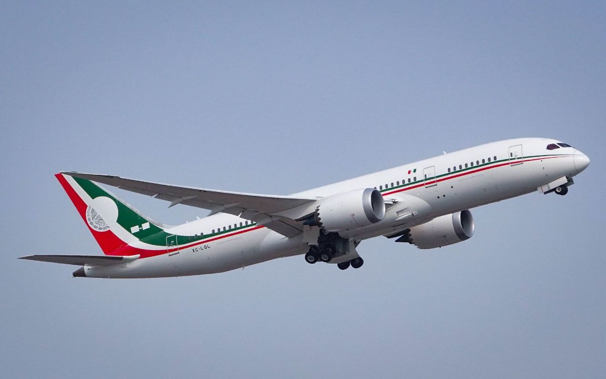 ¡Y se fue! Avión presidencial ya vuela a Tayikistán