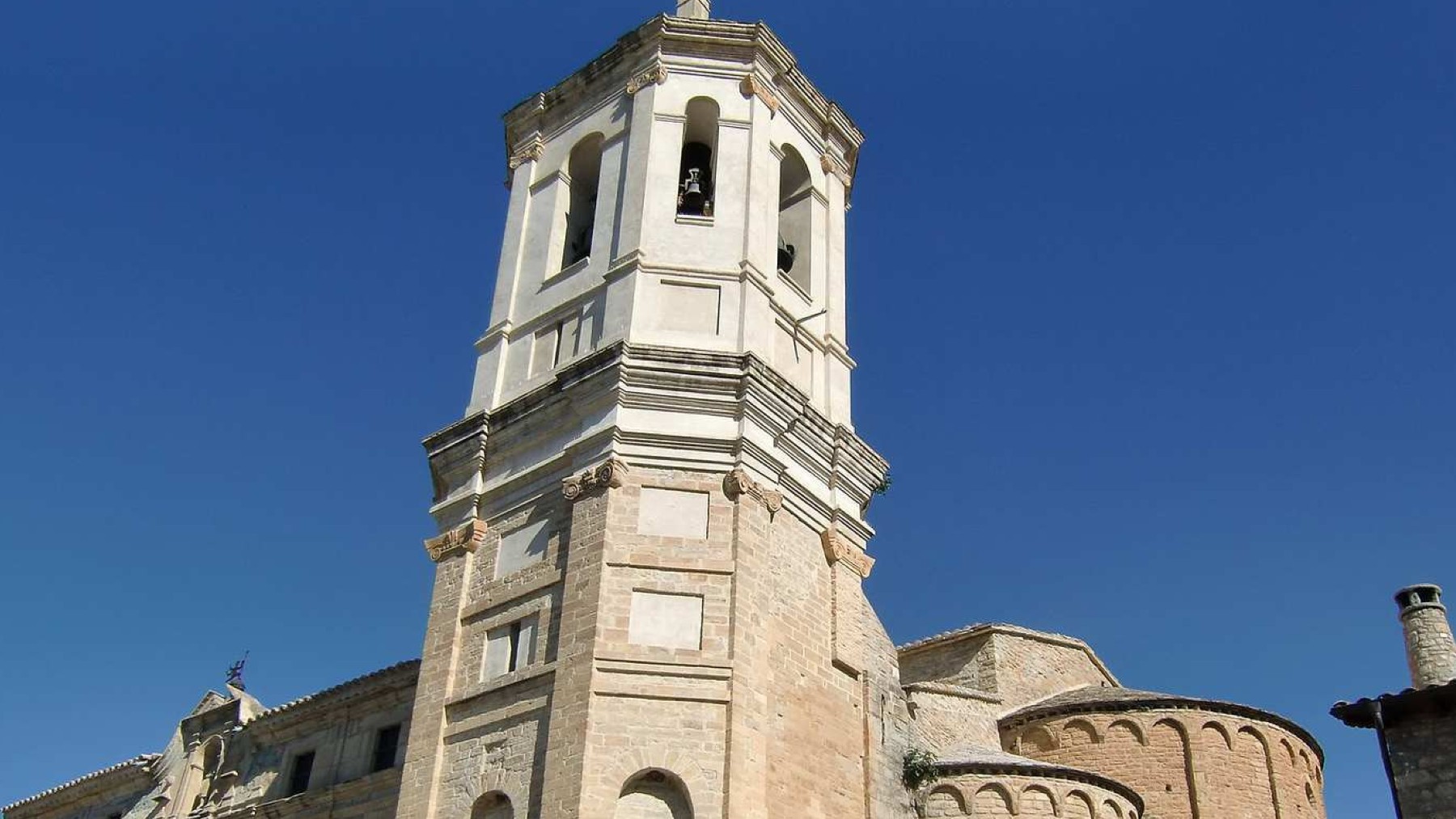 ¿Cuáles son las catedrales más pequeñas de España?