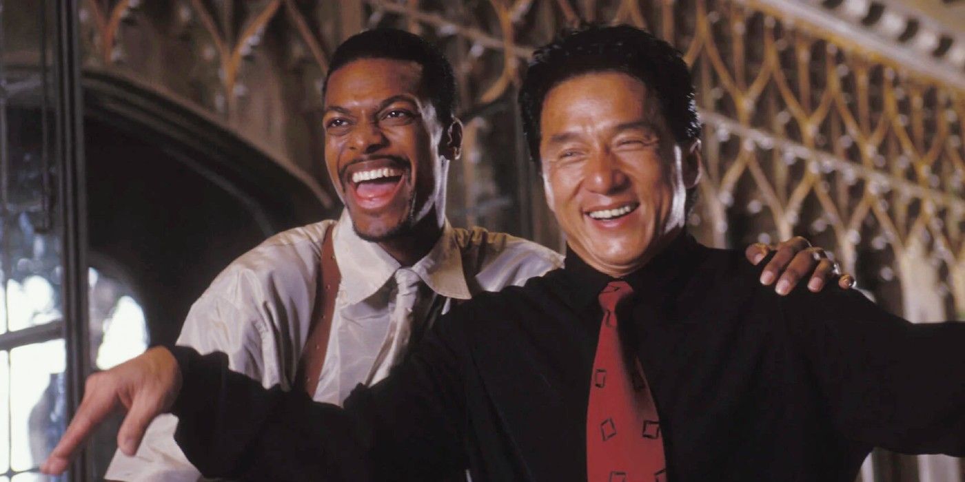 Chris Tucker abrazando a Jackie Chan en Rush Hour