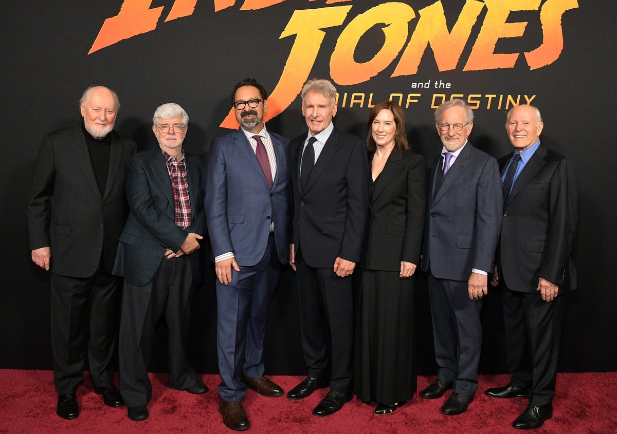 Indiana Jones: Steven Spielberg y George Lucas asisten al estreno de Dial of Destiny