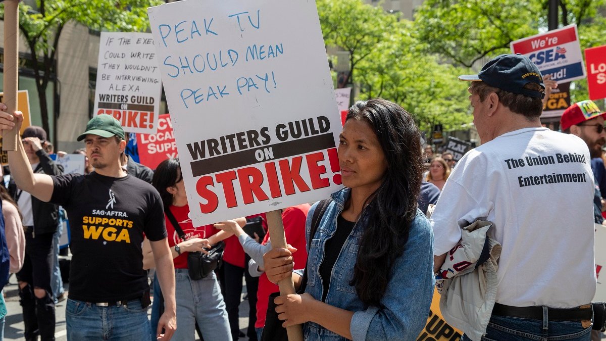 Actores de Hollywood podrían declararse en huelga si no logran un nuevo contrato
