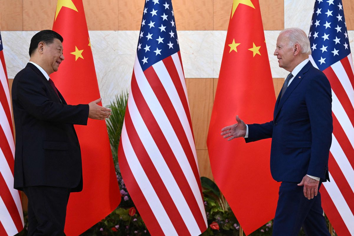 Biden llama dictador a Xi un día después de la visita del secretario de Estado a China para reducir la tensión