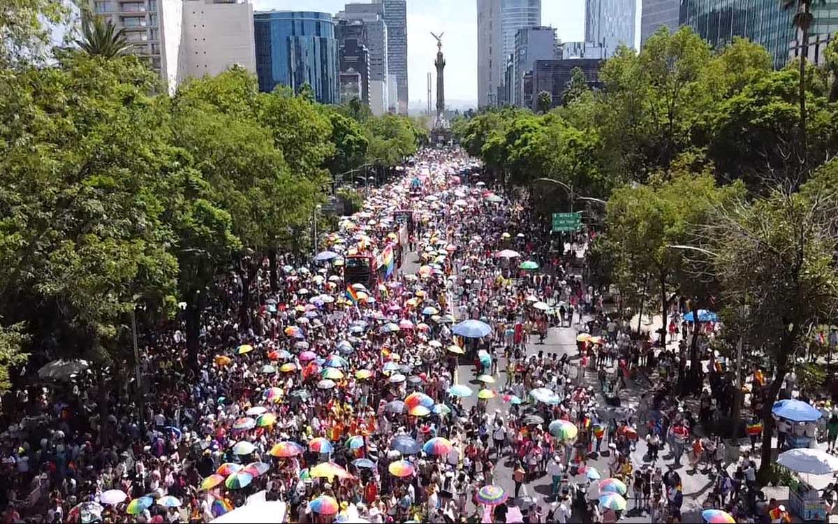 CDMX: Asistieron 250 mil personas a Marcha del Orgullo LGBTTTIQ+, calcula Batres
