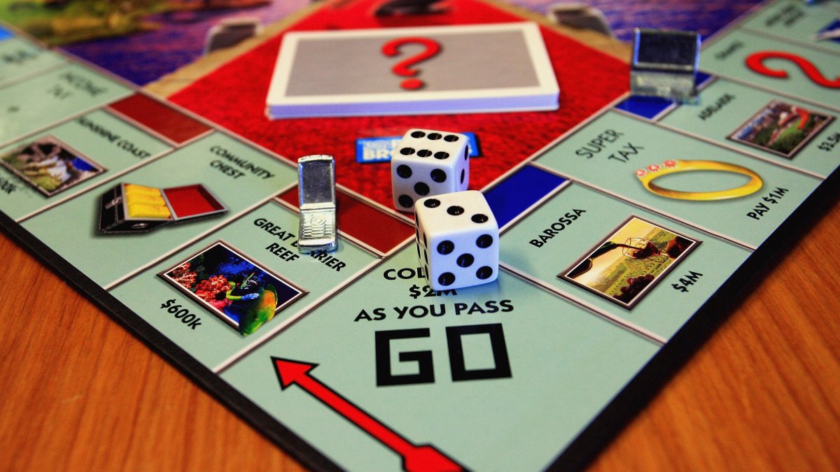 De Monopoly a Uno: los juegos de mesa clásicos resurgen con fuerza en EEUU, según un estudio