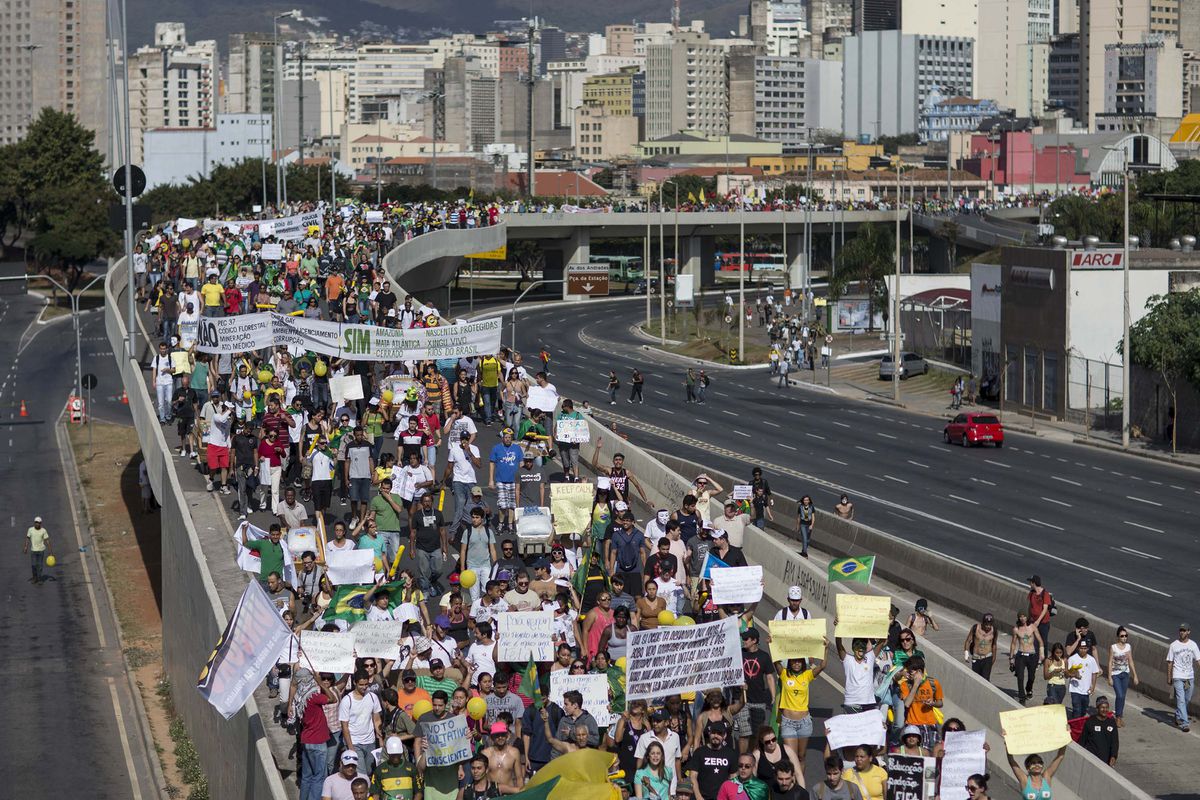 Diez años de vértigo en Brasil: de la masiva protesta antipolítica hasta volver (casi) al punto de partida