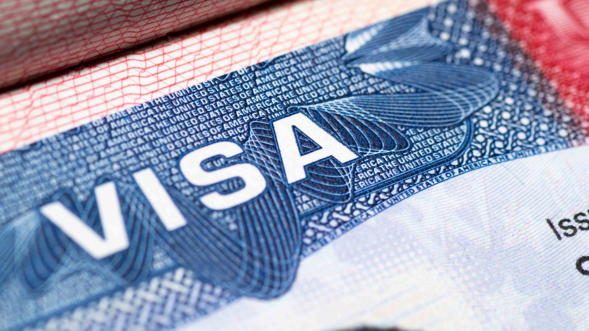 Hasta 800 días: los tiempos de espera para una visa de turismo a EEUU desde Latinoamérica