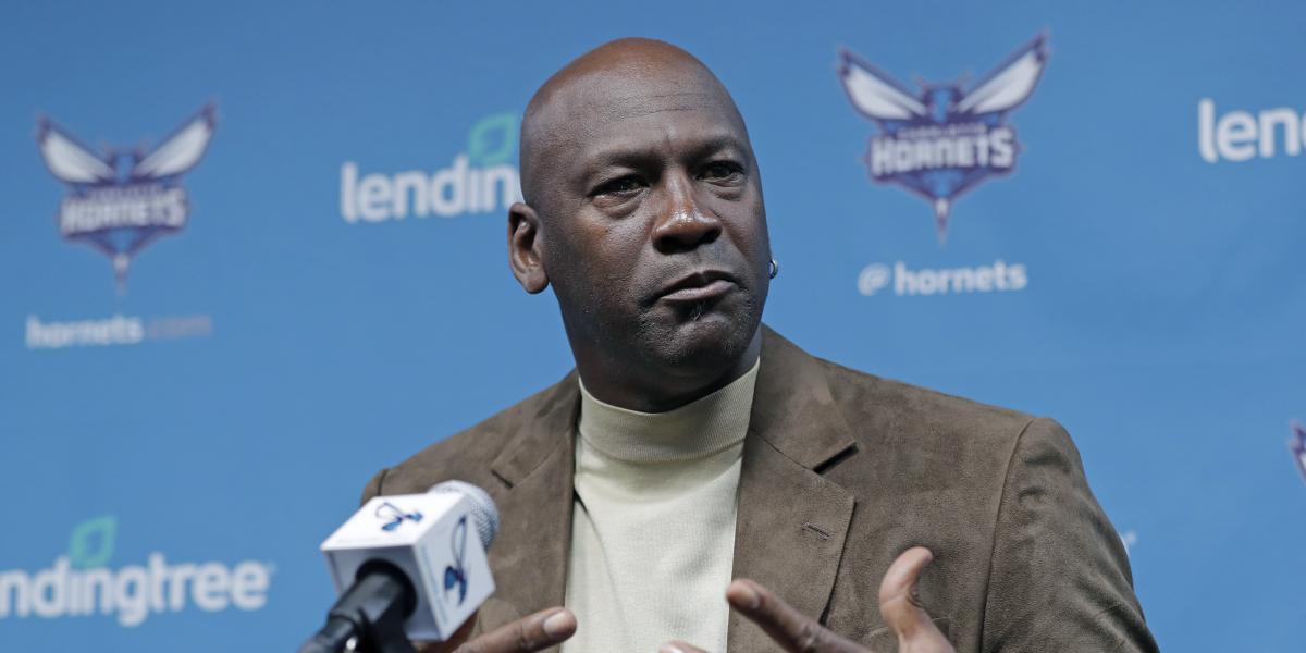 Ya es oficial: Jordan deja de ser propietario de los Hornets