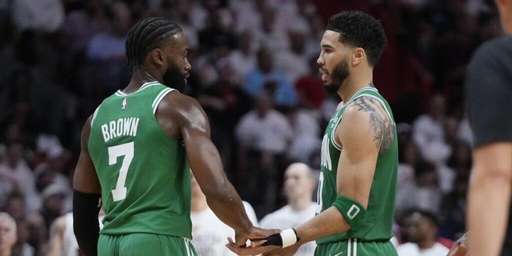 Los Celtics no piensan en traspasar a Jaylen Brown