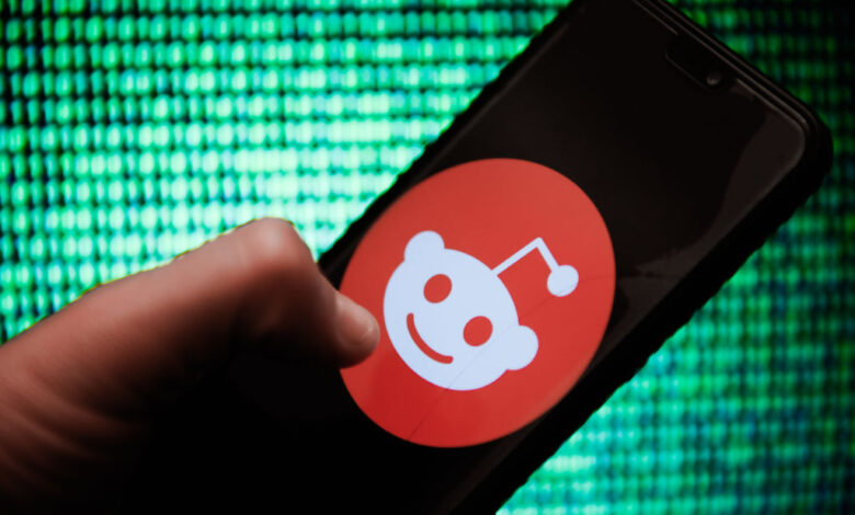 Los piratas informáticos amenazan con filtrar 80 GB de datos confidenciales robados de Reddit