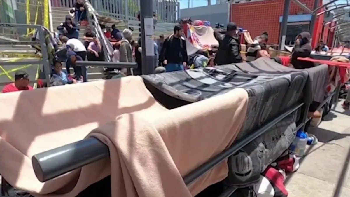 MIgrante cruza a EEUU después de pasar 504 días en México